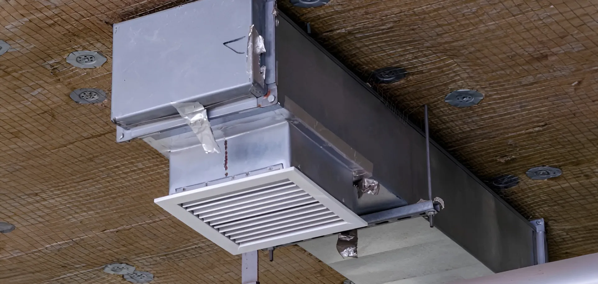 Geoclimat Pompes A Chaleur A Saint Jean Le Blanc Pres De Orleans Clim De Cave A Vin Image Realisation