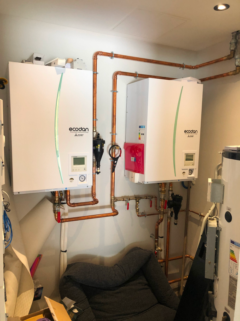 Geoclimat Pompes A Chaleur A Saint Jean Le Blanc Pres De Orleans Deux Module Ecodan RDC Et R1