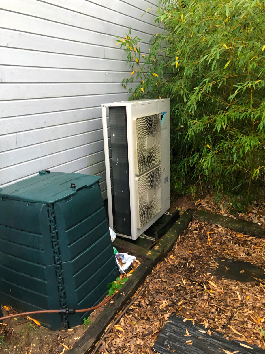 Geoclimat Pompes A Chaleur A Saint Jean Le Blanc Pres De Orleans GE Altherma Bi Zone