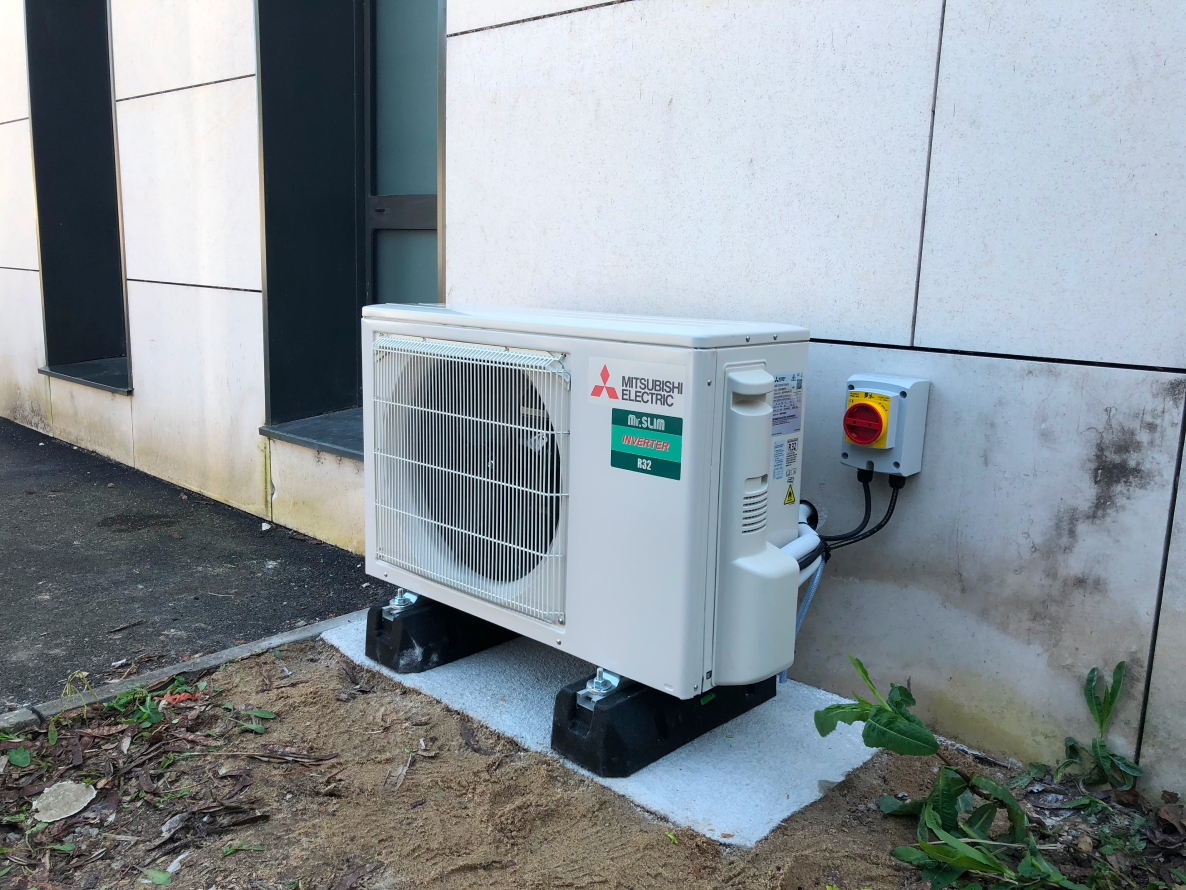 Geoclimat Pompes A Chaleur A Saint Jean Le Blanc Pres De Orleans GE Daikin Mono Split Sur Rubber 2