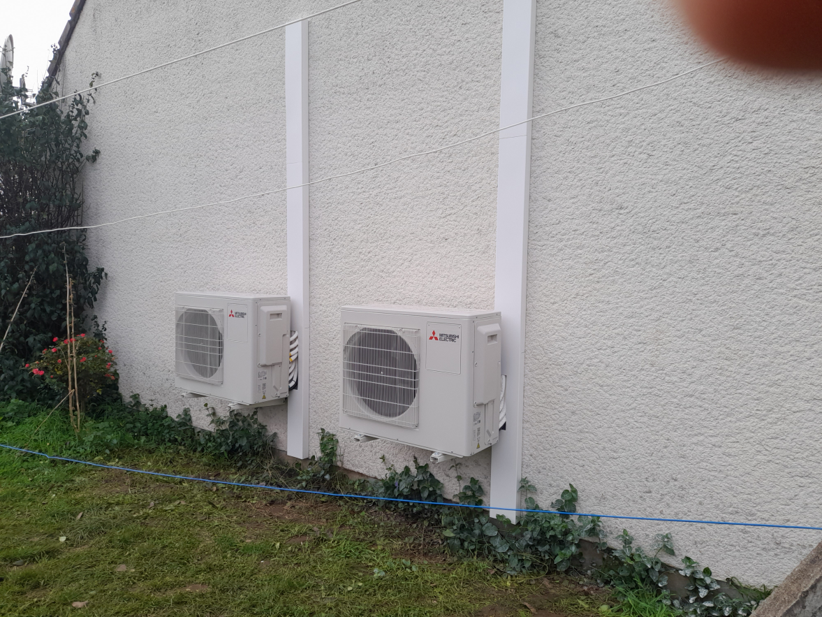 Geoclimat Pompes A Chaleur A Saint Jean Le Blanc Pres De Orleans GE Deux Tri Split Mitsu Support Mur