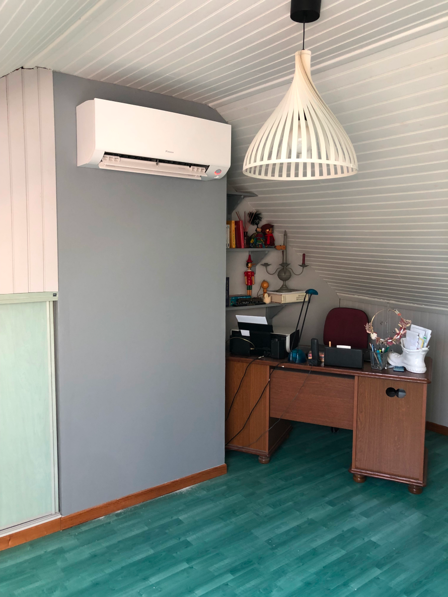 Geoclimat Pompes A Chaleur A Saint Jean Le Blanc Pres De Orleans Mural Daikin Perfera FTXM